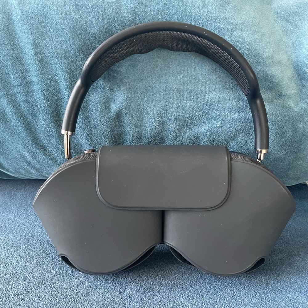 Authentic Apple AirPod Pro Max. Apple Care covered through 6/10/24.